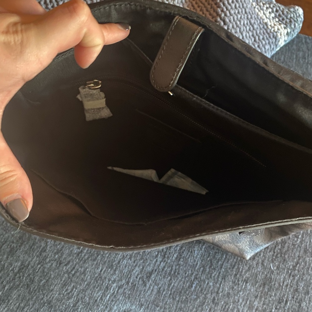 Coach Messenger Purse - Picture 7 of 11